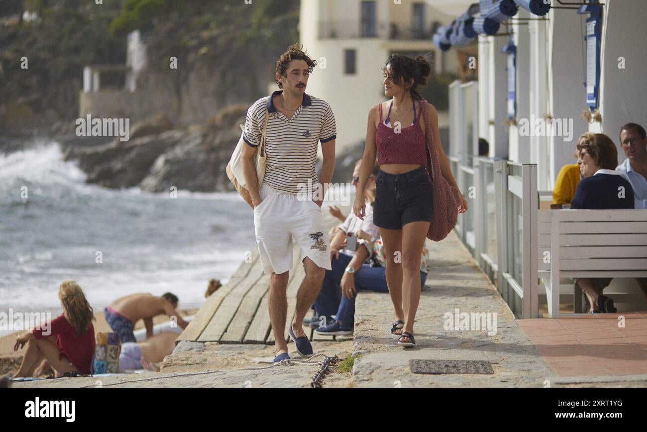 MACARENA GARCIA e ENRIC AUQUER in A HOUSE ON FIRE (2024) -titolo originale: CASA EN FIAMME-. Crediti: Sábado Películas/Playtime Movies/Atresmedia Cine/3Cat/Eliofilm/album Foto Stock