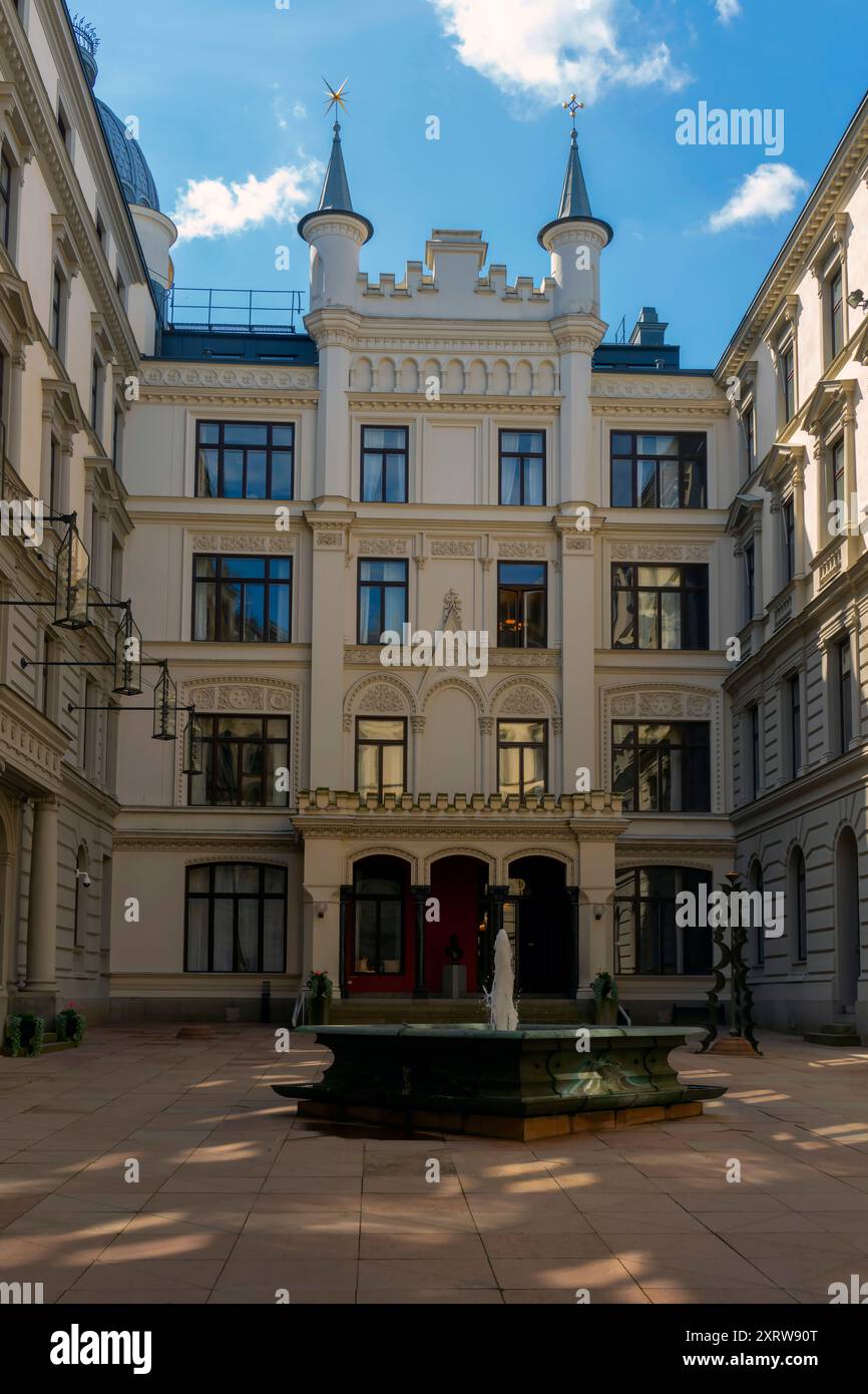 Il palazzo Fersenska (Fersenska palatset) è un edificio nel quartiere Fersenska Terrassen su Blasieholmen a Stoccolma, Svezia. Le parti più vecchie Foto Stock