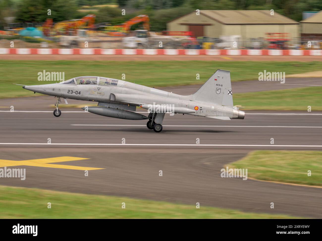 Spanish Air Force Northrop F-5 Freedom Fighter, in partenza il giorno delle partenze presso il Royal International Air Tattoo Foto Stock