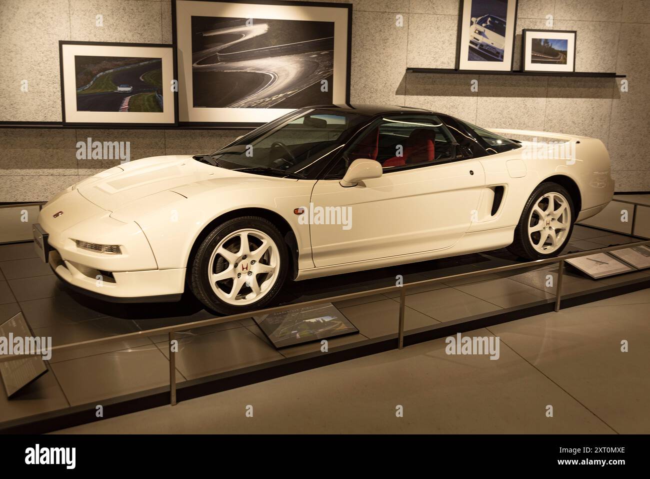 Oyama-cho, Sunto-gun, Shizuoka, Giappone - 27 marzo 2023: Honda NSX-R, anno modello 1996, Country Japan, in mostra al Fuji Motorsports Museum. Foto Stock