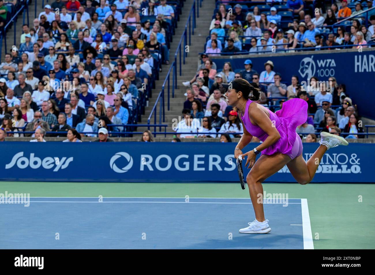 Toronto, Canada. 12 agosto 2024. La tennista americana Jessica Pegula partecipa alla finale del WTA 1000 Toronto National Bank Open sconfiggendo Amanda Anisimova. Credito: EXImages/Alamy Live News Foto Stock