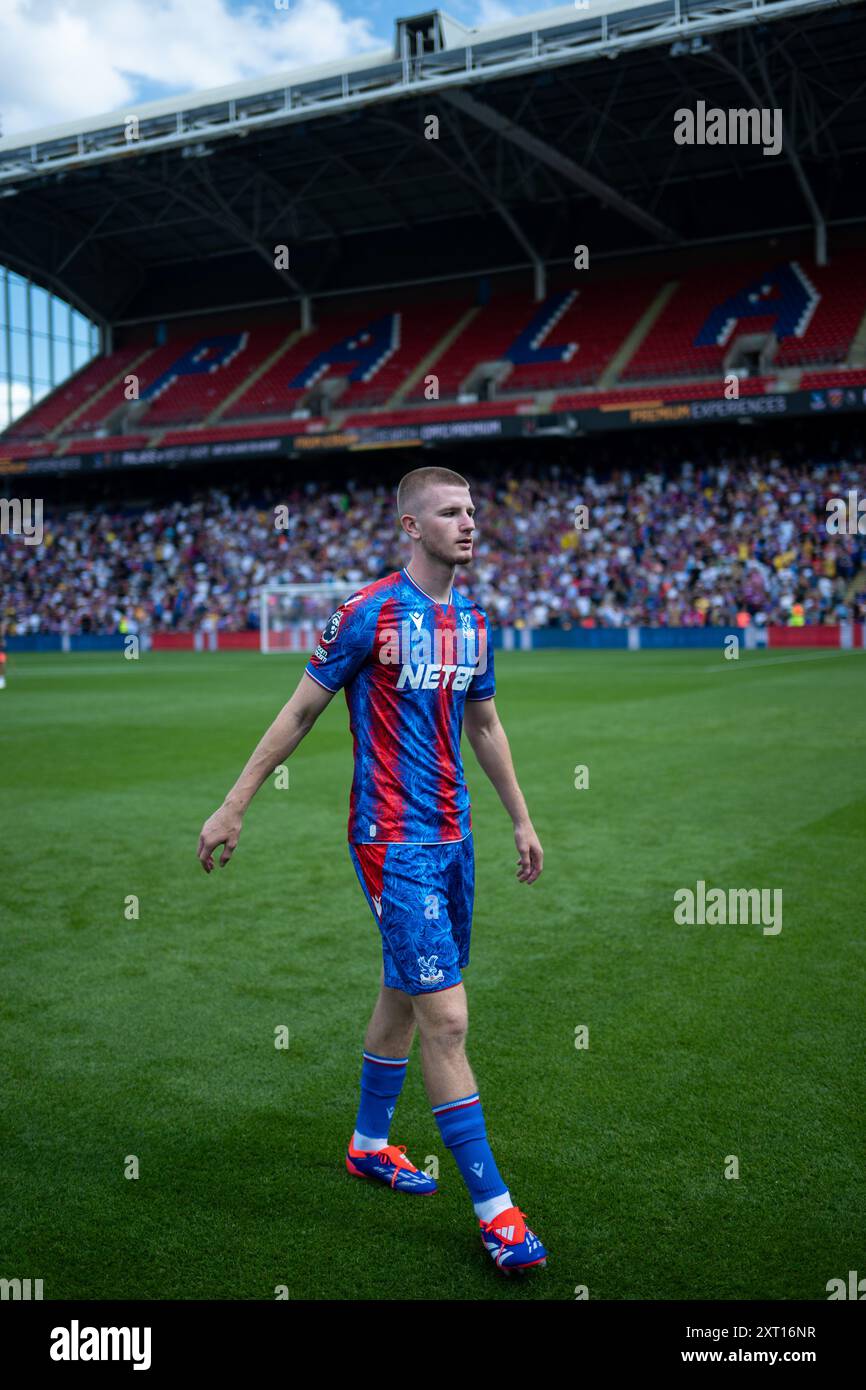 LONDRA, INGHILTERRA - 11 AGOSTO: Adam Wharton del Crystal Palace durante la partita amichevole pre-stagionale tra Crystal Palace e FC Nantes al Selhurst Park On Foto Stock