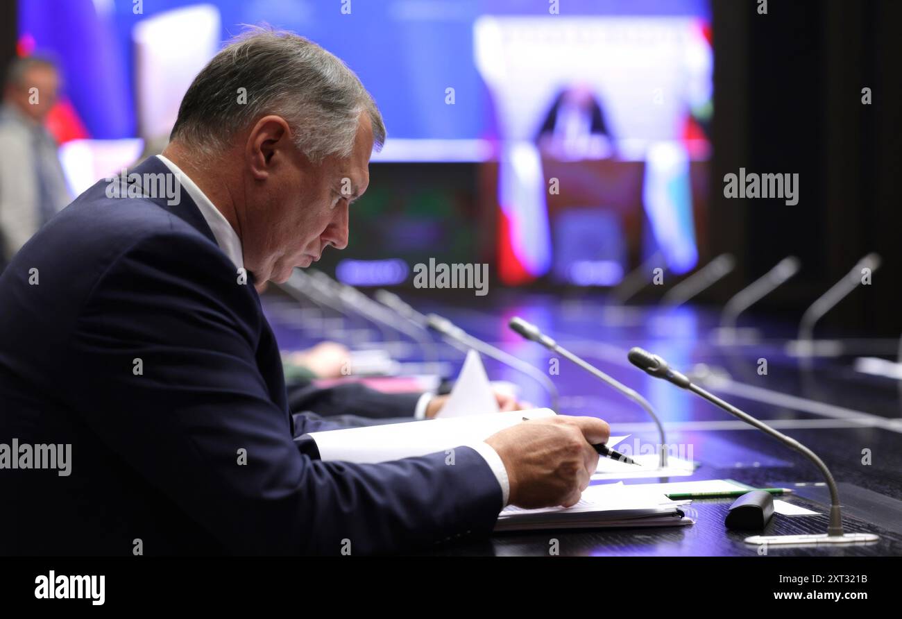 Novo-Ogaryovo, Russia. 12 agosto 2024. Vice primo ministro russo del governo Marat Khusnullin prima di una riunione con il presidente Vladimir Putin e i funzionari governativi per discutere dell'incursione militare Ucraina nella regione di Belgorod nella residenza presidenziale, il 12 agosto 2024, a Novo-Ogaryovo, Oblast di Mosca, Russia. Crediti: Gavriil Grigorov/piscina del Cremlino/Alamy Live News Foto Stock