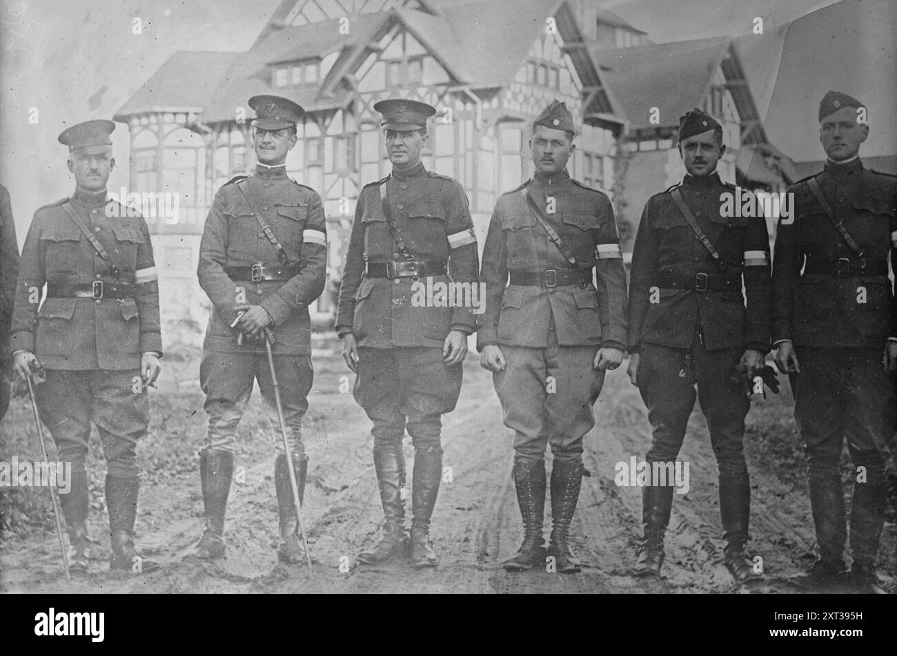 General C.D. Rhoades at Spa, 1918 o 1919. Mostra Charles Dudley Rhodes (1865-1948), un maggiore generale dell'esercito degli Stati Uniti che servì come alto Commissario americano nella Commissione permanente dell'armistizio internazionale dopo la prima guerra mondiale, a Spa, in Belgio. Foto Stock