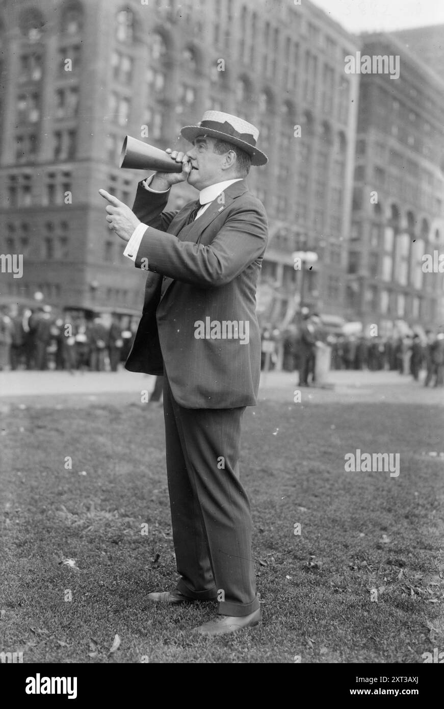 Burr McIntosh, tra c1915 e c1920. Probabilmente mostra William Burr McIntosh (1862-1942) che era un proprietario di uno studio cinematografico, un attore muto, un fotografo e un pioniere nel primo business cinematografico e radiofonico. Foto Stock