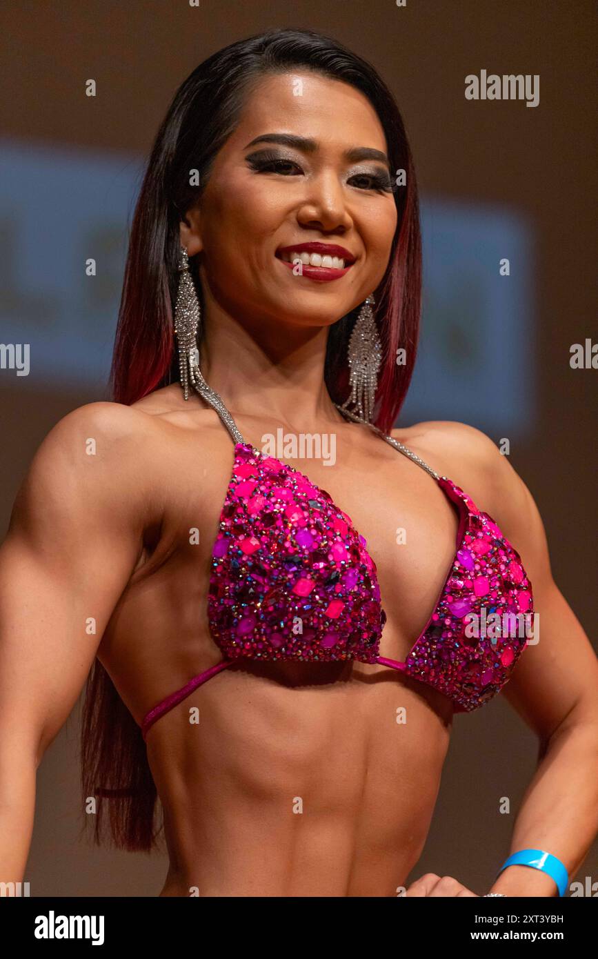 Yokosuka, Giappone. 11 agosto 2024. KY?goku Akiko posa durante la competizione al 1° Kanto Open All Natural Bodybuilding dell'ANNBBF. ANNBBF è la All Nippon Natural Body Building Federation. (Foto di Stanislav Kogiku/SOPA Images/Sipa USA) credito: SIPA USA/Alamy Live News Foto Stock