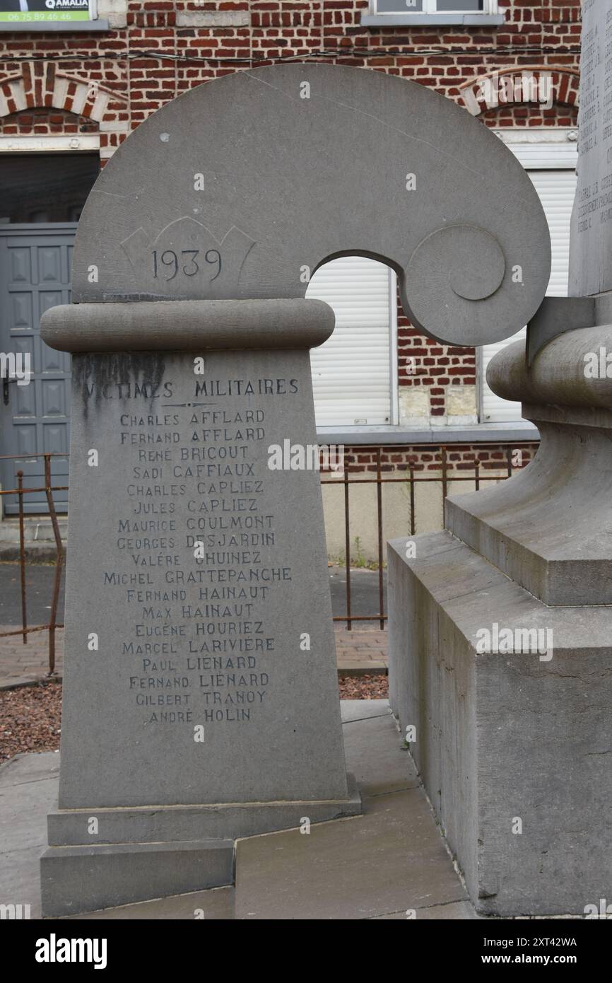 Monument aux morts à Iwuy, département du Nord Foto Stock