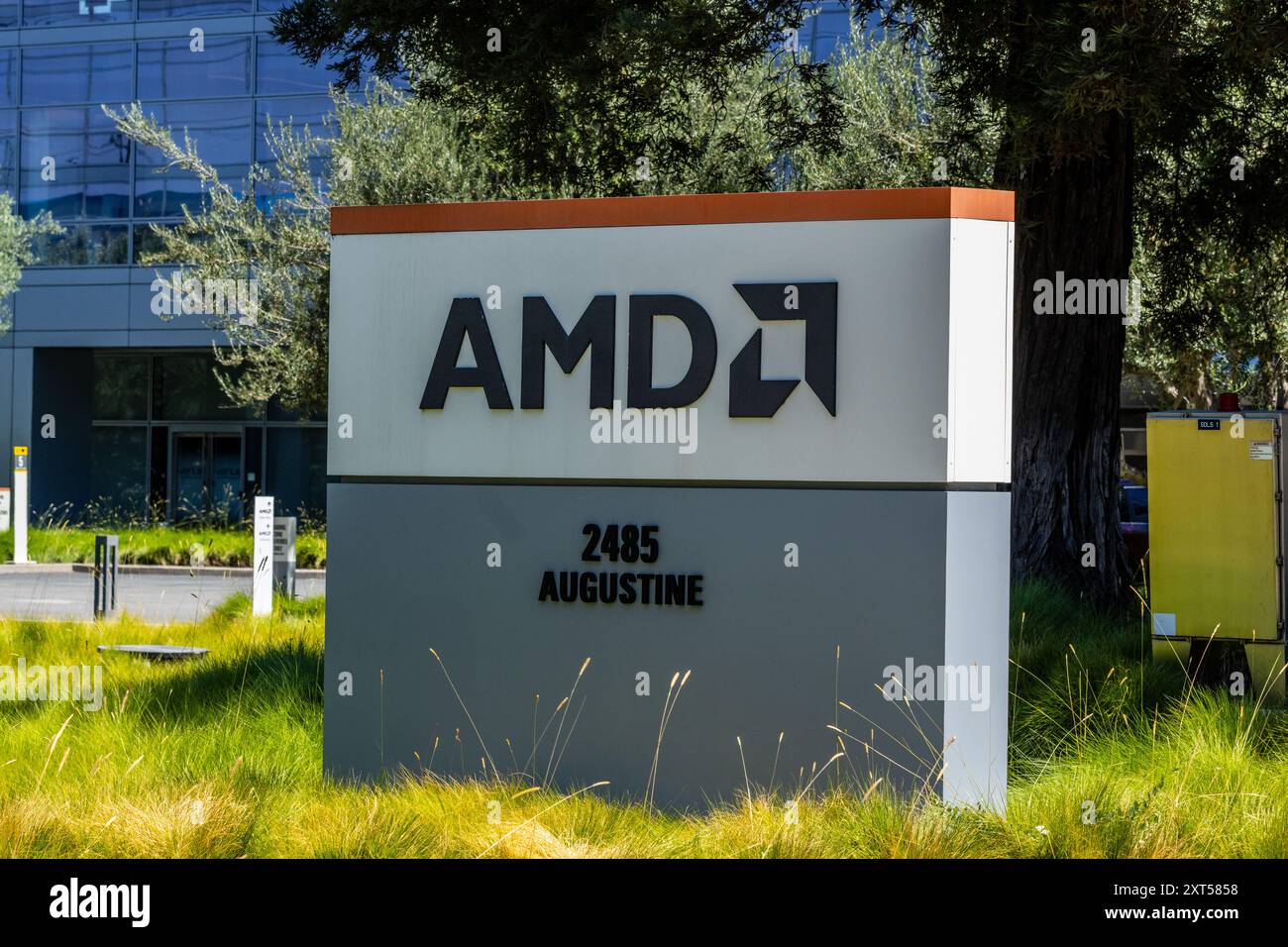 Sede di un ufficio AMD semiconductor a Santa Clara, California, Stati Uniti Foto Stock