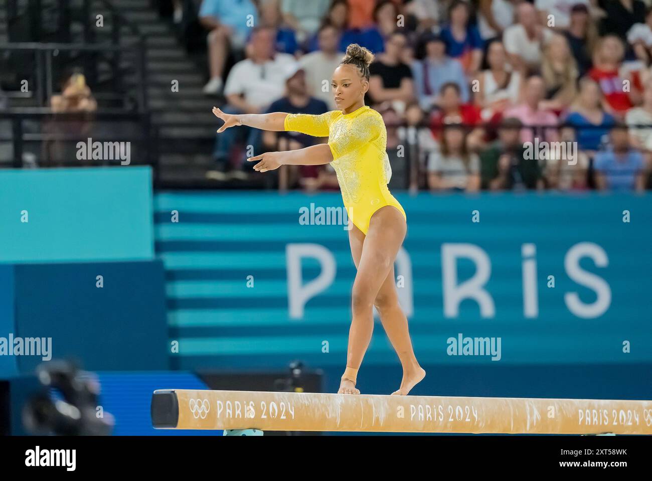 Parigi, Ile de France, Francia. 1 agosto 2024. REBECA ANDRADE (BRA) del Brasile, partecipa alla finale di ginnastica artistica femminile all-around alla Bercy Arena durante le Olimpiadi estive di Parigi 2024 a Parigi, Francia. (Credit Image: © Walter Arce/ZUMA Press Wire) SOLO PER USO EDITORIALE! Non per USO commerciale! Foto Stock