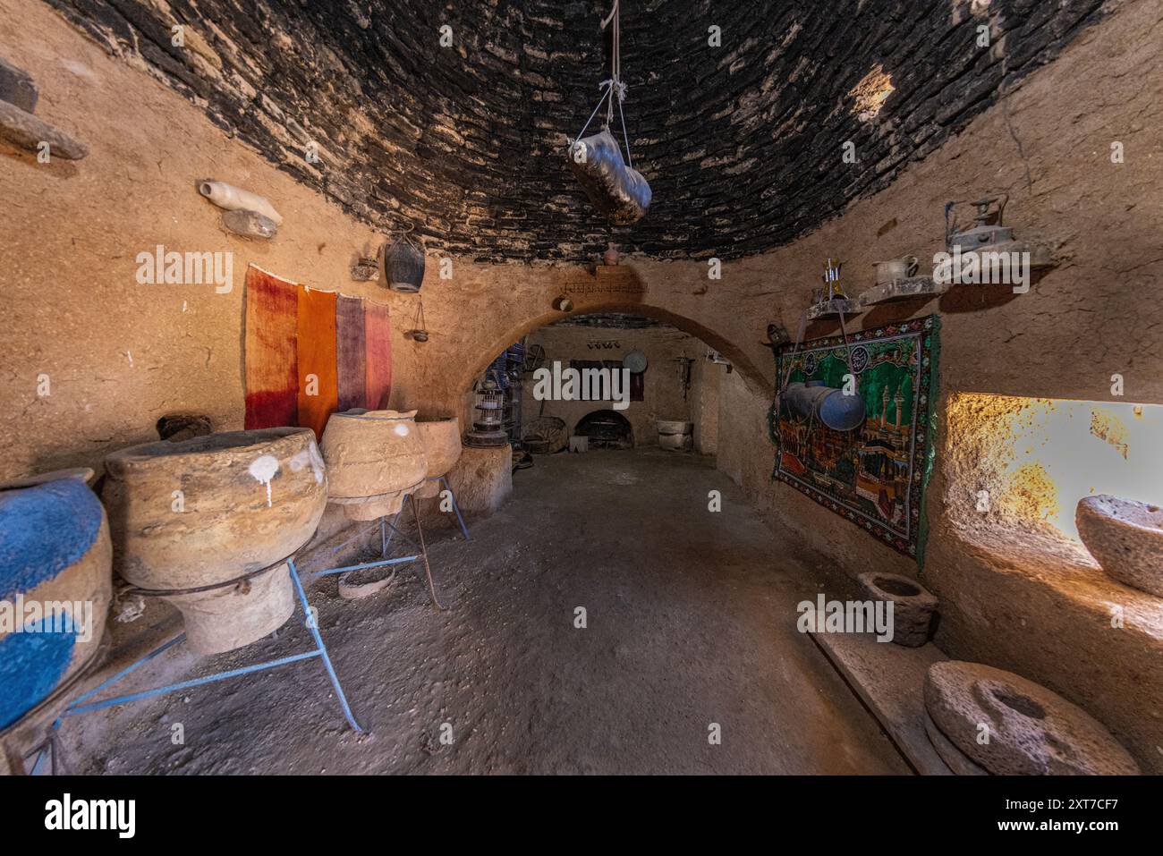 Case coniche tradizionali di Harran, Sanliurfa, Turchia. Tradizionali edifici in mattoni di fango sormontati da tetti a cupola, costruiti con fango e recuperati Foto Stock