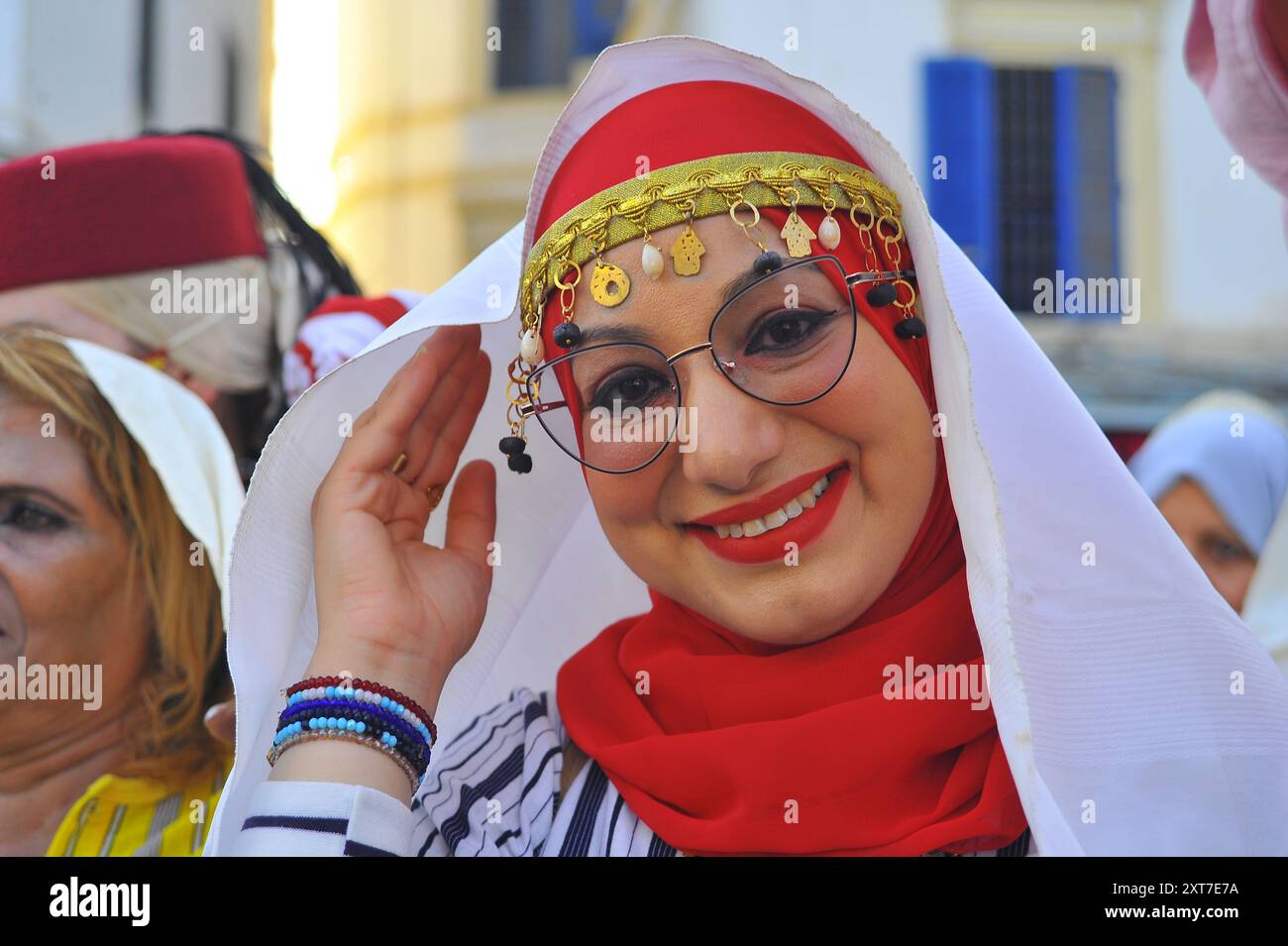 Pechino, Tunisia. 13 agosto 2024. Una donna in costumi popolari tunisini partecipa a una celebrazione annuale della giornata nazionale della donna a Tunisi, Tunisia, 13 agosto 2024. Crediti: Adel Ezzine/Xinhua/Alamy Live News Foto Stock