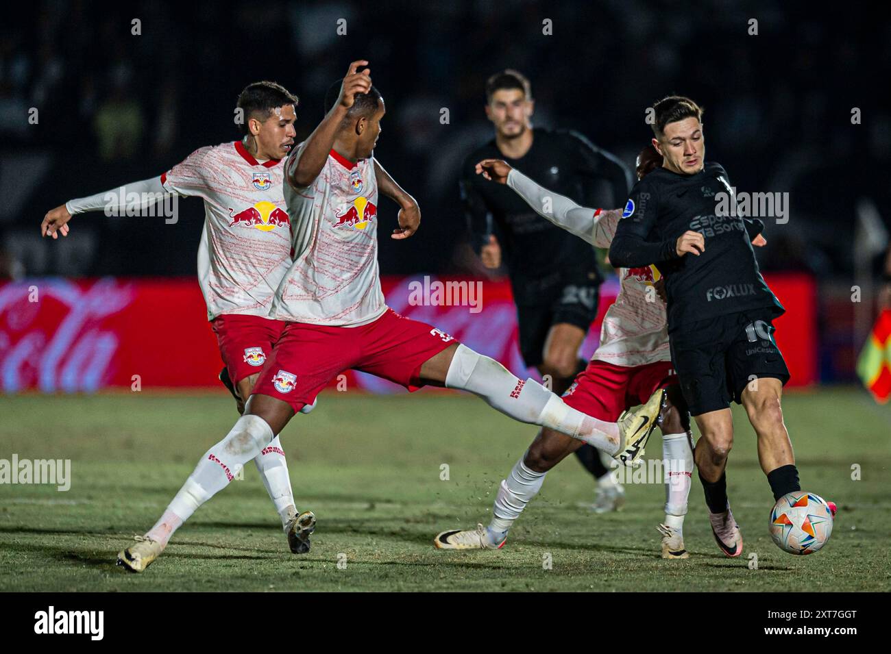 Ribeirão PRETO, SP - 13.08.2024: RED BULL BRAGANTINO e CORINTHIANS - Garro durante la partita tra Red Bull Bragantino e Corinthians, valida per la prima tappa del 16 round della Coppa sudamericana 2024, tenutasi presso lo stadio di Santa Cruz (Arena Nicnet), nella città di Ribeirão Preto, comune di São Paulo, questo martedì 13 agosto 2024. (Foto: Anderson Lira/Fotoarena) Foto Stock