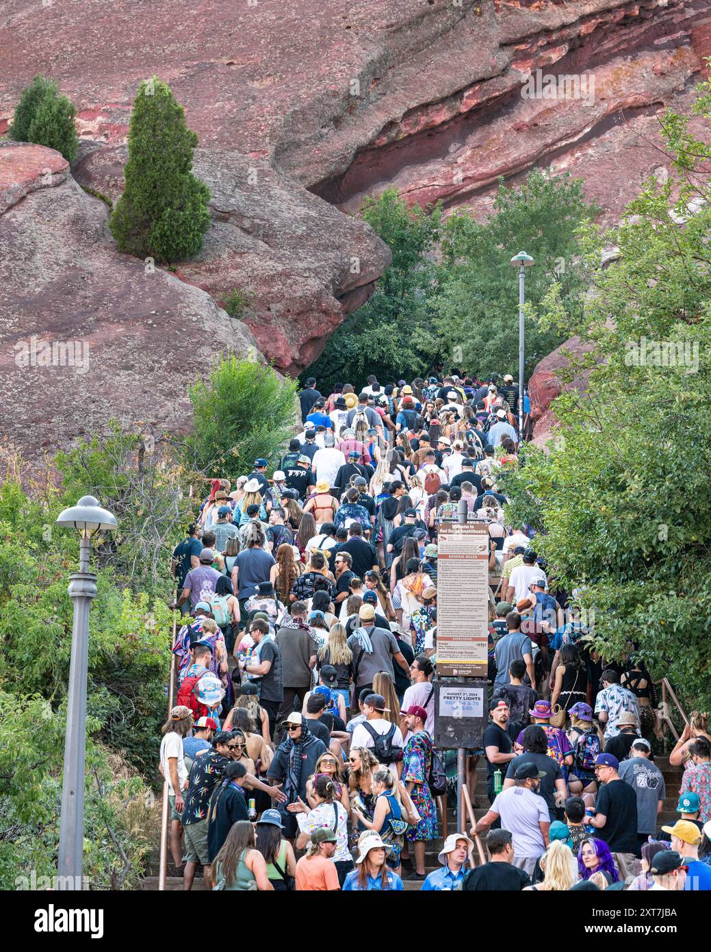 Partecipanti ai concerti al Red Rocks State Park vicino a Denver, Colorado, Jefferson County Foto Stock