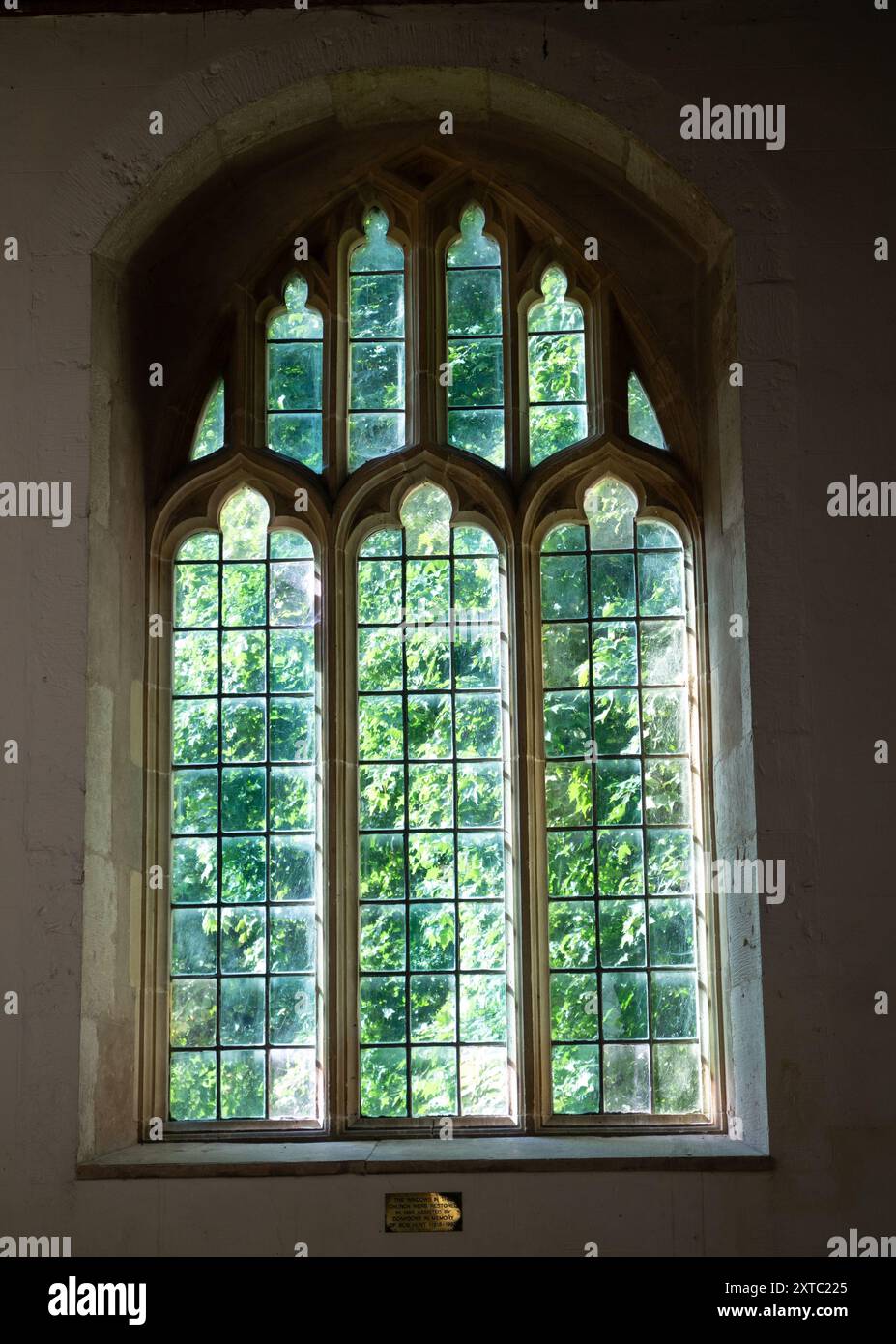 Vetrata a sud, St. Mary the Virgin Church, Pillerton Hersey, Warwickshire, Inghilterra, Regno Unito Foto Stock