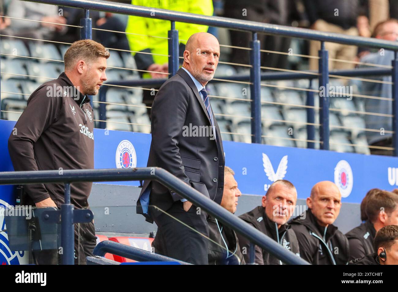 Philippe Clement, allenatore della squadra di calcio dei Rangers, allo stadio Hampden Park di Glasgow, prima della partita di UEFA Champions League contro la Dinamo Kiev Foto Stock