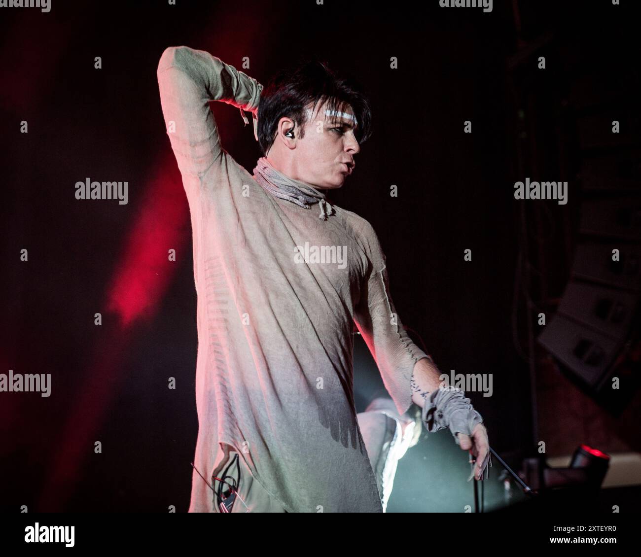 Gary Numan si esibisce dal vivo Foto Stock