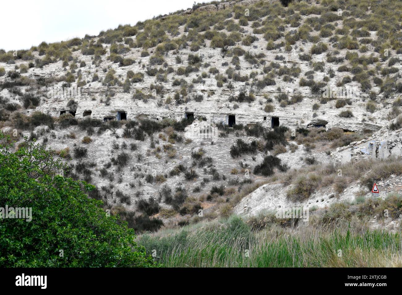 Yesares de Hellin (Las Minas). Vecchie case troglodite. Provincia di Albacete, Castilla-la Mancha, Spagna. Foto Stock