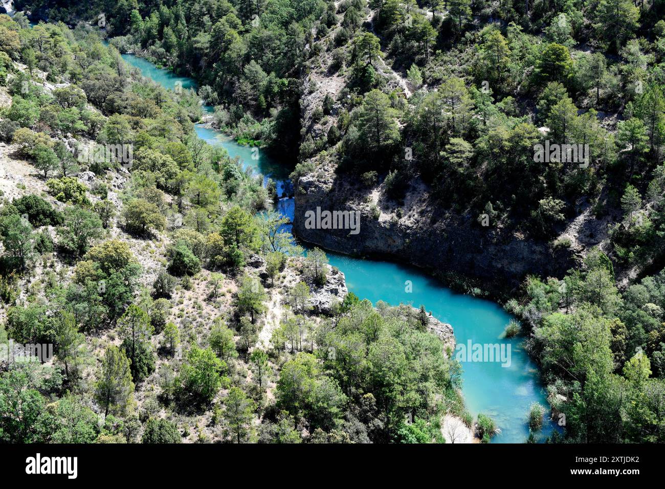Fiume Jucar. Villalba de la Sierra, provincia di Cuenca, Castilla-la Mancha, Spagna. Foto Stock