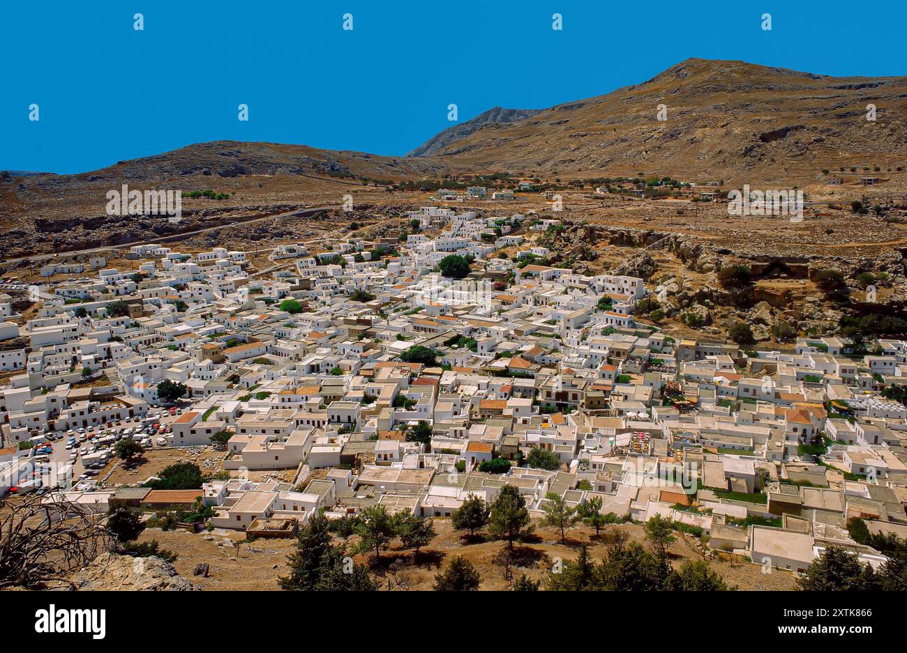 Villaggio di Lindos visto dall'Acropoli, Rodi. Grecia, Europa Foto Stock