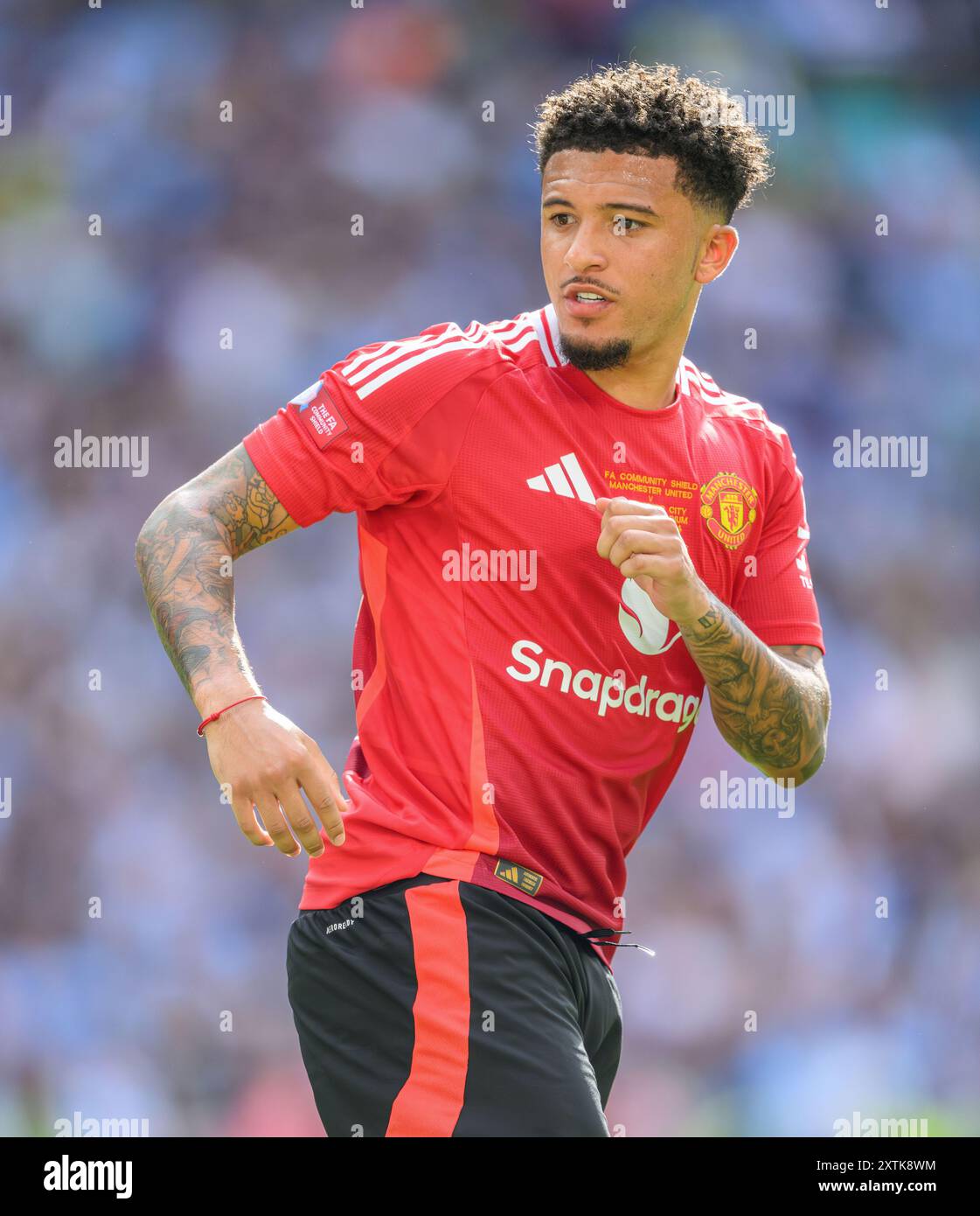 10 agosto 2024 - Manchester City vs Manchester United - Scudo comunitario - Stadio di Wembley. Jadon Sancho del Manchester United prende il suo rigore ai calci che ha mancato. Foto : Mark Pain / Alamy Live News Foto Stock