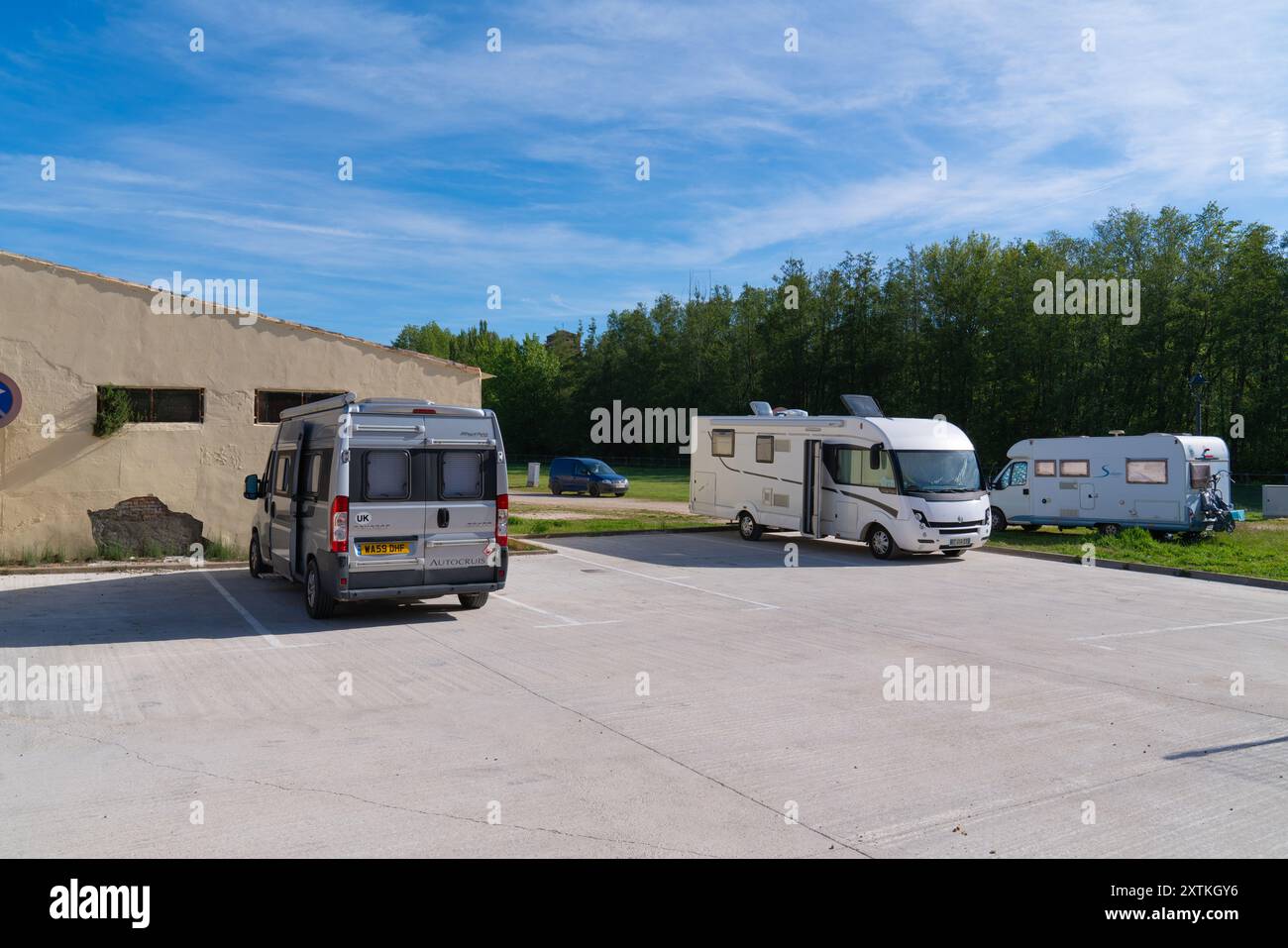 Parcheggio Carrion de los Condes, Castiglia e León, Spagna per camper e camper Foto Stock