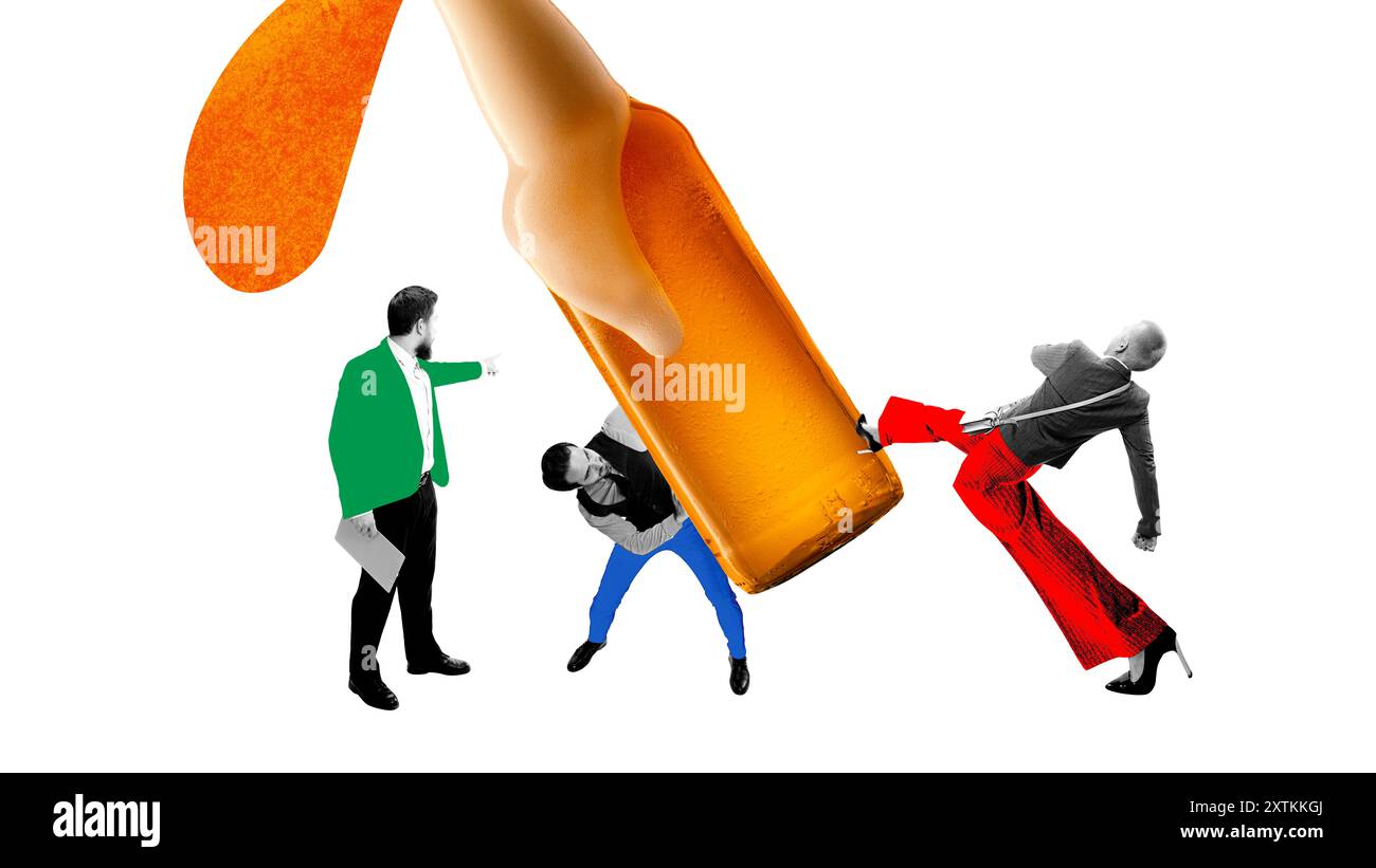 Uomini d'affari, dipendenti e manager che interagiscono con le bottiglie di birra. Gestione di compiti e leadership travolgenti. Collage d'arte contemporanea. Foto Stock