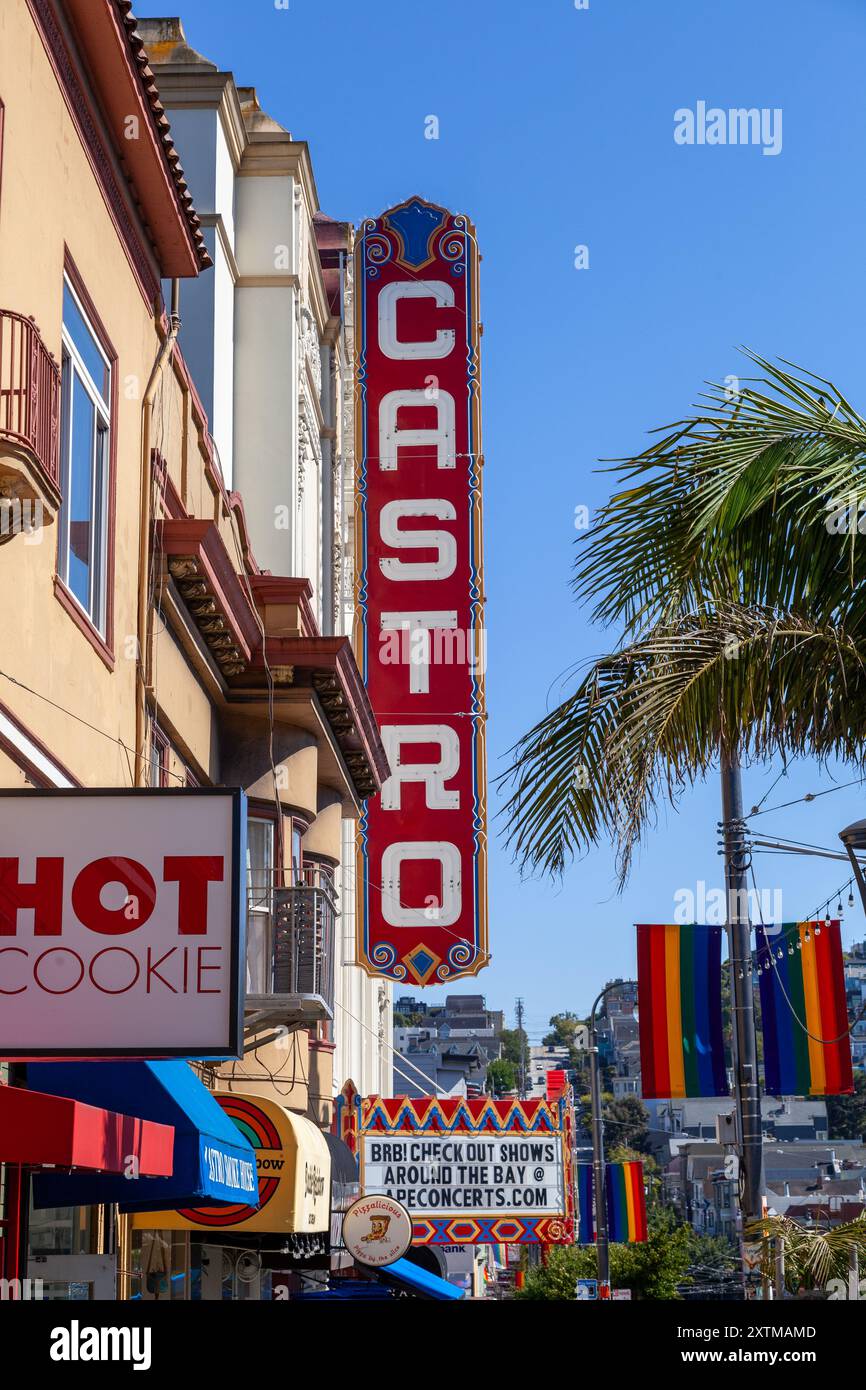 L'insegna del teatro Castro nel quartiere Castro a San Francisco, CALIFORNIA Foto Stock