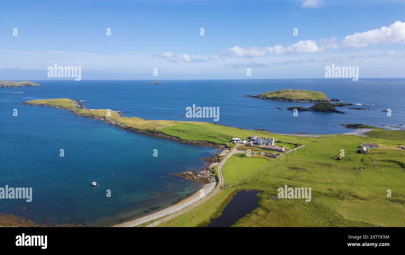 Gletness è un piccolo villaggio a circa 19 miglia a sud di Lerwick, sul lato est della South Mainland delle Shetland, in Scozia. Foto Stock