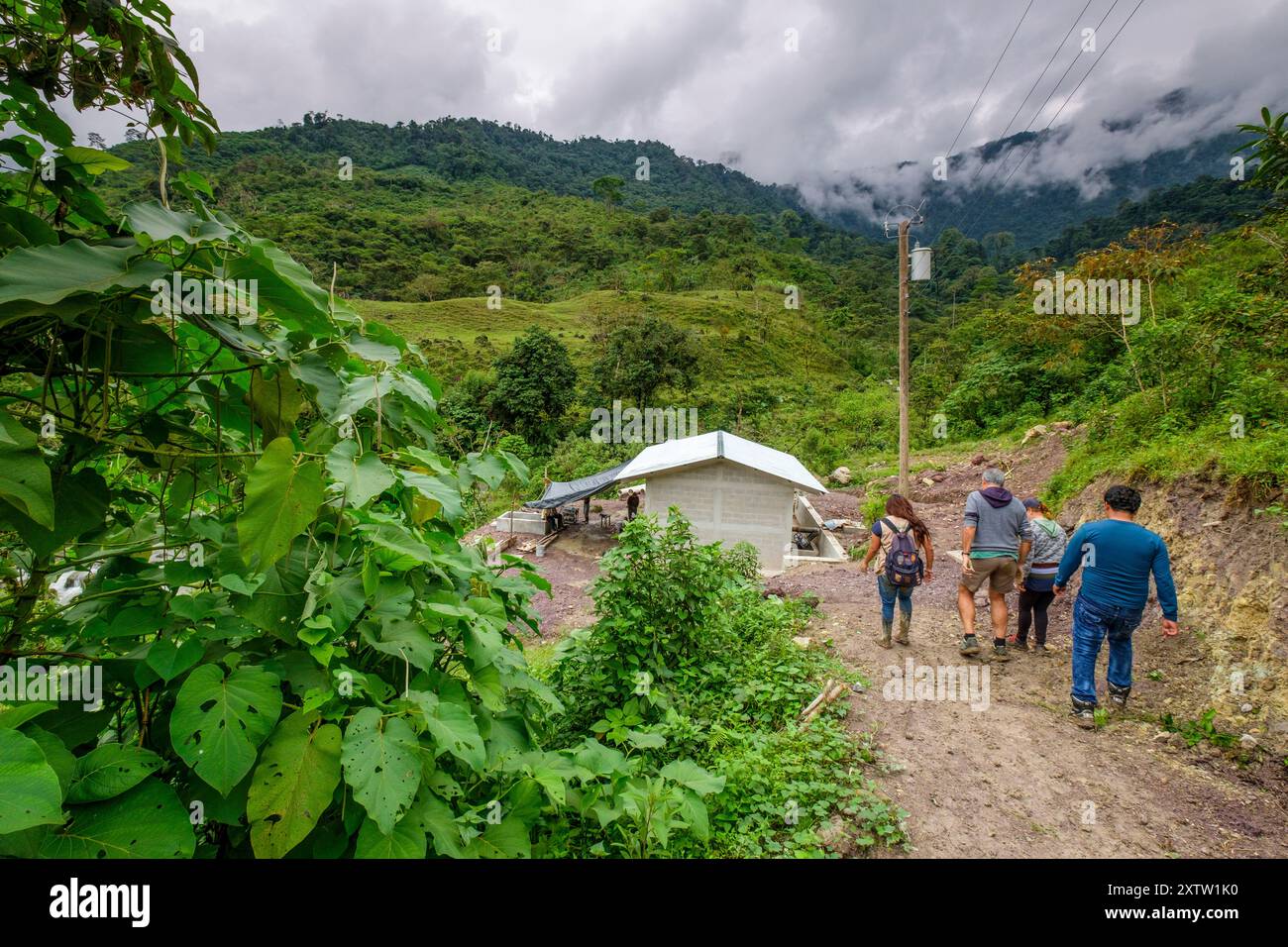 Progetto di energia idroelettrica madre Selva, Sierra de los Cuchumatanes, Quiche, Repubblica del Guatemala, America centrale Foto Stock