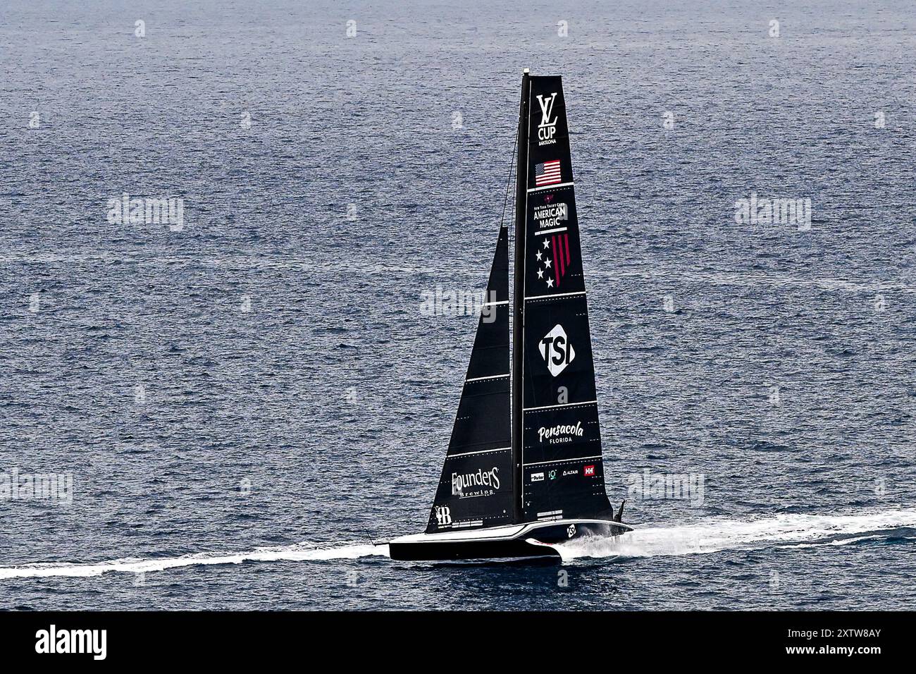 15-agosto-2024, Barcellona, Spagna, Americhe coppa New York Yacht club , squadra di magia americana che pratica sul mare a Barcellona per la competizione a partire dal 22 agosto. Foto Stock