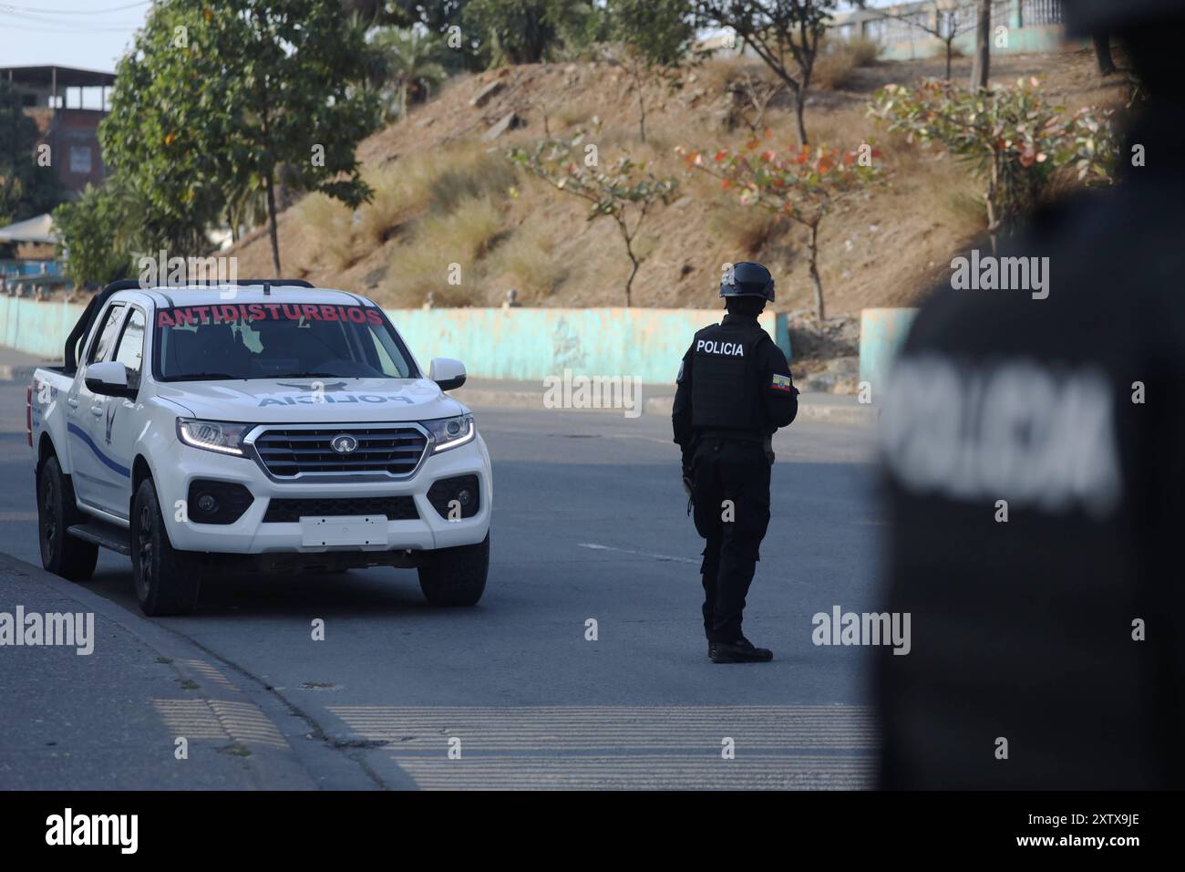 GYE OPERATIVE POLICE DURAN DURAN, venerdì 16 agosto 2024 la polizia nazionale svolge operazioni di controllo costante a Duran, il cantone con il più alto tasso di criminalità del paese e che è in fase di intervento con il sostegno delle forze Armate foto CÃ sar Munoz API Duran Guayas Ecuador CLJ GYE OPERATIVEOPOLICIADURAN 22c106c174f9aebb8d031366c8eb7091 Copyright: xCÃ sarxMunozx Foto Stock