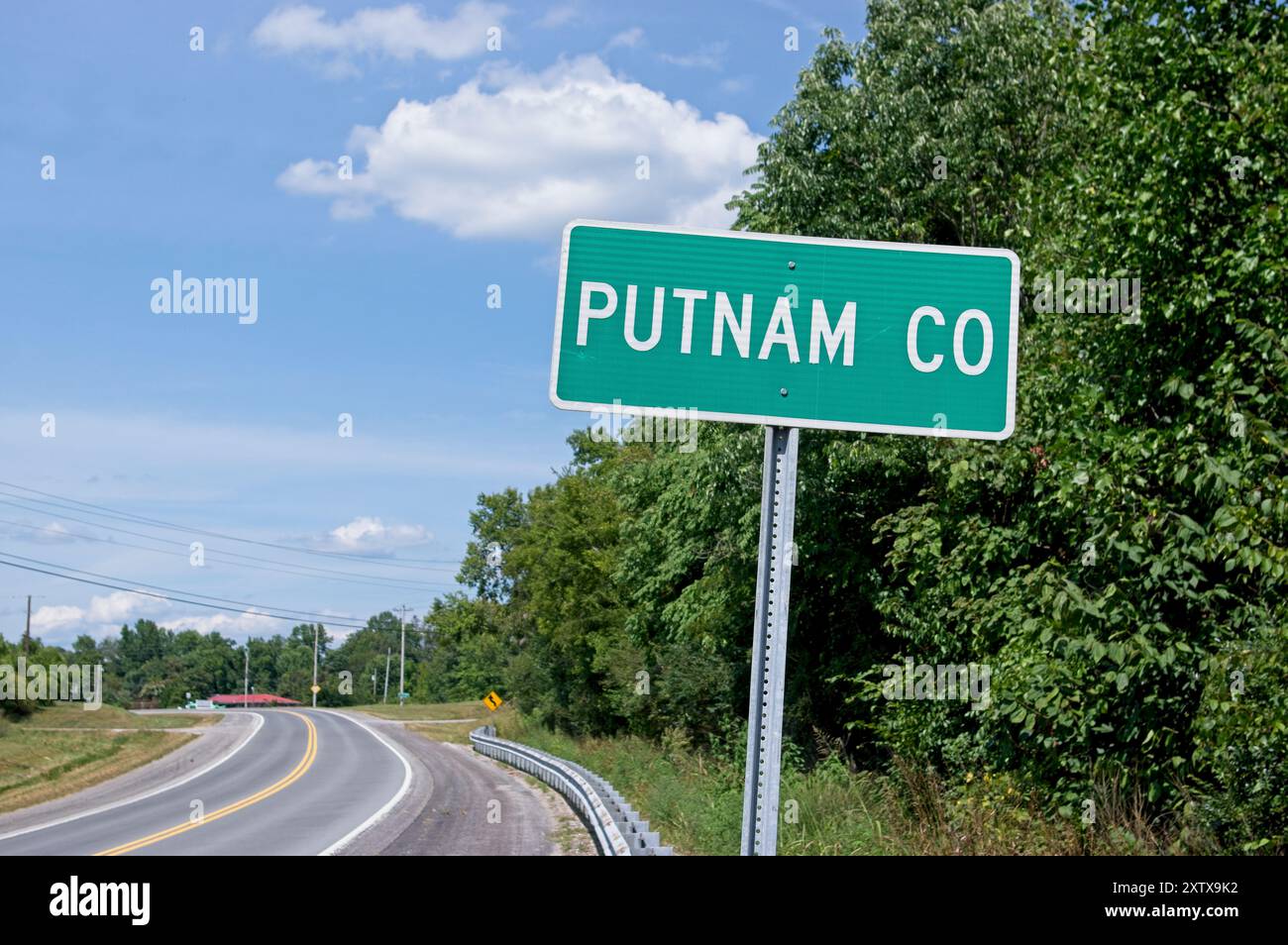 Cartello della linea Putnam County su un'autostrada rurale Foto Stock