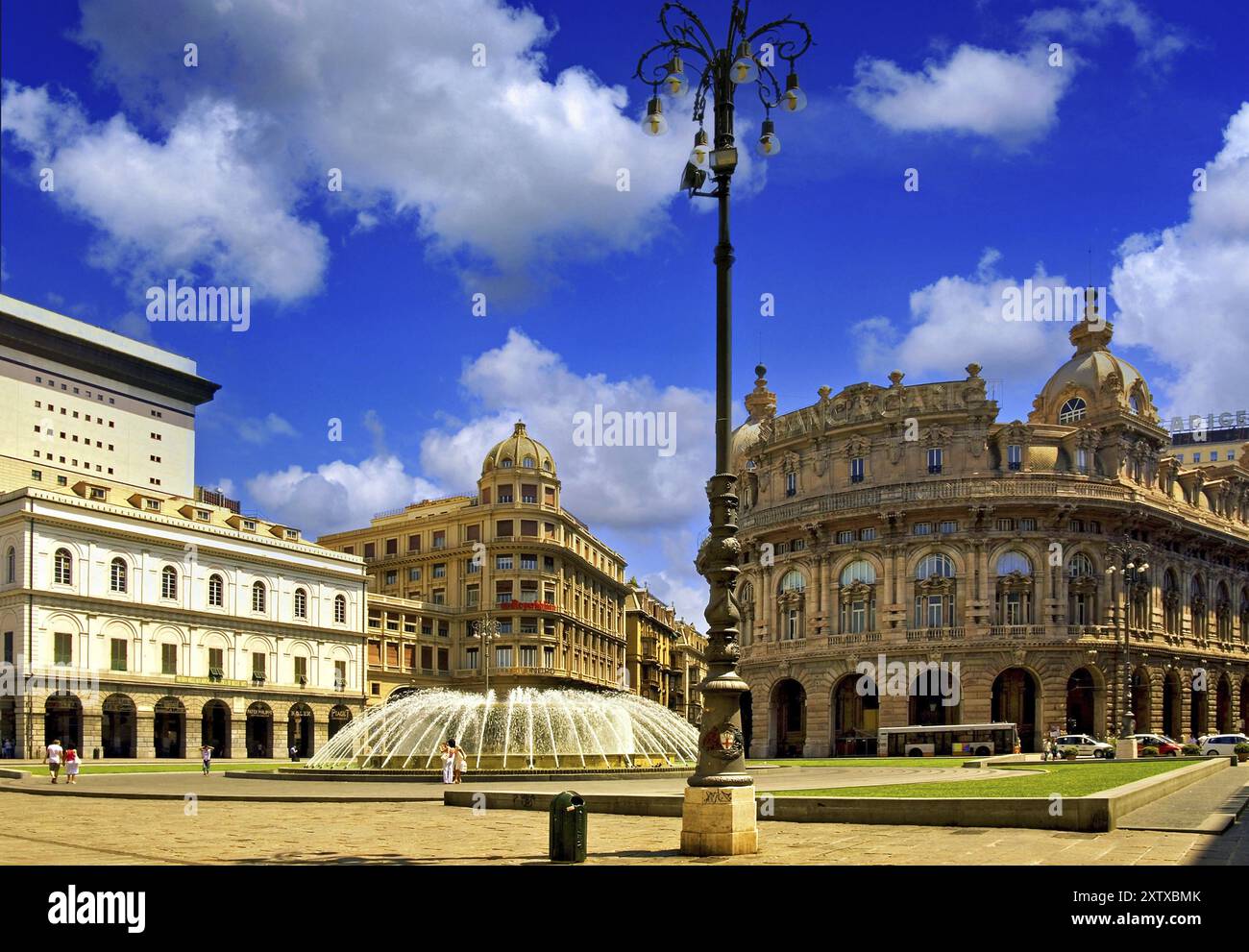 Piazza de Ferrari a Genova, Genova, Italia, Europa Foto Stock