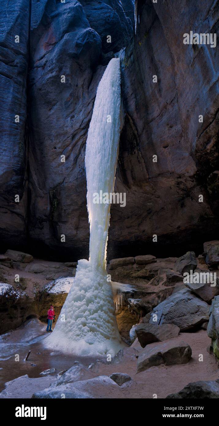 (Copyright Â© Sylvio Dittrich +49 1772156417) colonna di ghiaccio nella Gautschgrotte, dopo molti anni è possibile ammirare ancora una volta i oltre 18 metri di altezza Foto Stock