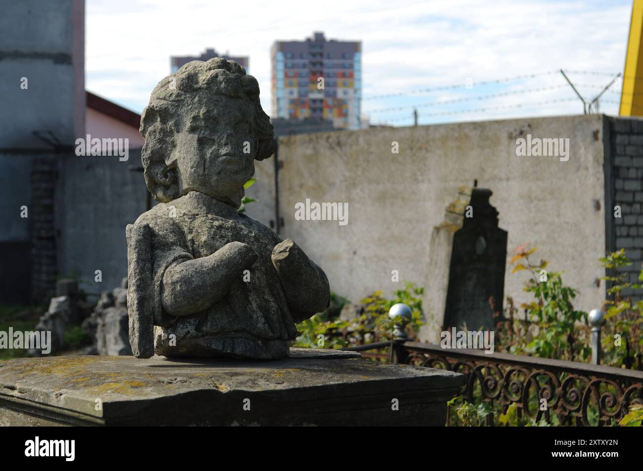 Vecchio Cimitero in Bielorussia Foto Stock