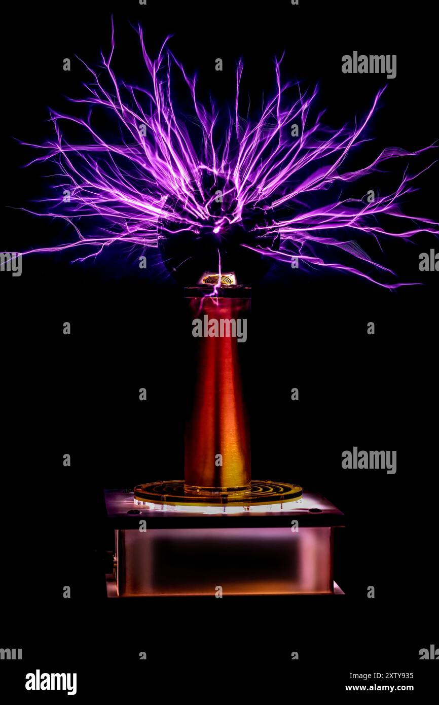 Scintilla della bobina Tesla Foto Stock