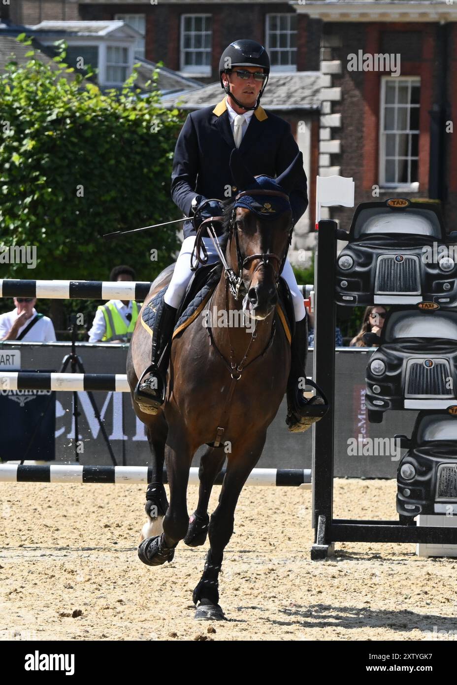 LONDRA, REGNO UNITO. 16 agosto 2024. Lorenzo De Luca ha gareggiato in due fasi di salto ostacoli al Royal Hospital Chelsea di Londra, Regno Unito, durante il Longines Global Champions Tour. Credito: Vedi li/Picture Capital/Alamy Live News Foto Stock