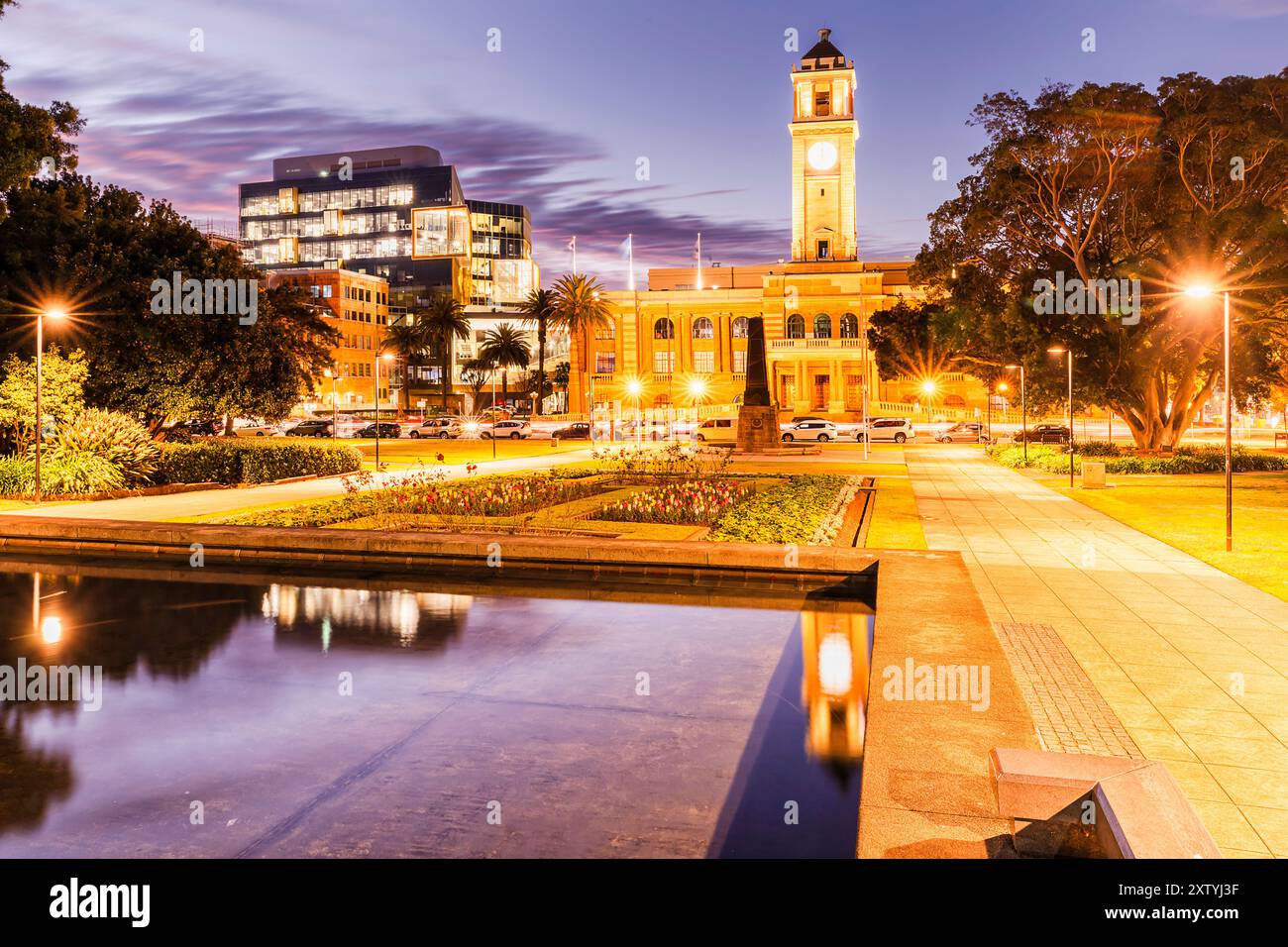 Edificio del consiglio del governo locale dello storico municipio nella città di Newcastle, nel centro di Newcastle, Australia. Foto Stock