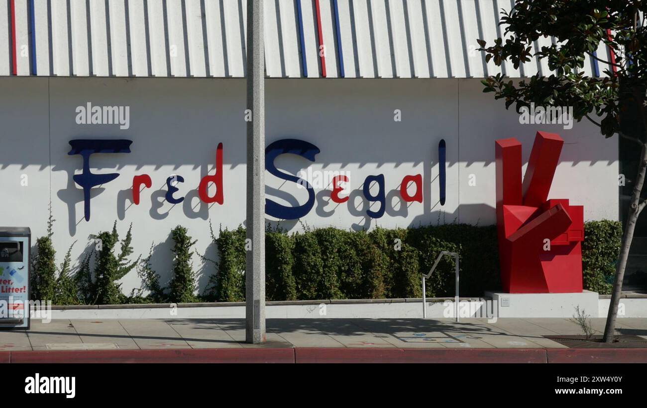 Los Angeles, California, USA 11 agosto 2024 Fred Segal Store, ora chiuso su Sunset Blvd l'11 agosto 2024 a Los Angeles, California, USA. Foto di Barry King/Alamy Stock Photo Foto Stock