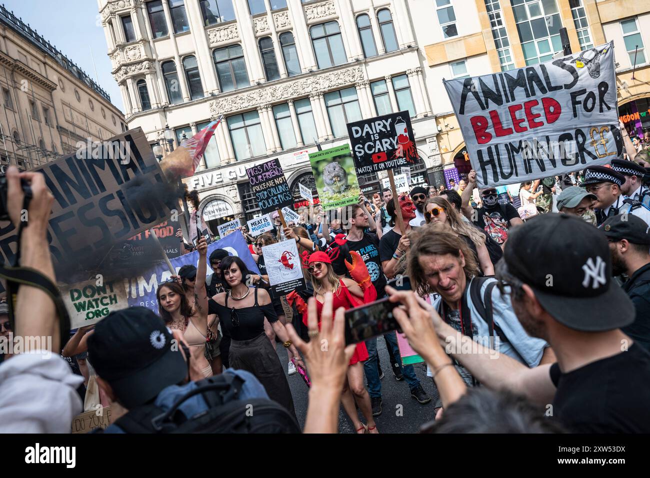 National Animal Rights March, Londra, Inghilterra, Regno Unito, 17 agosto 2024 Foto Stock