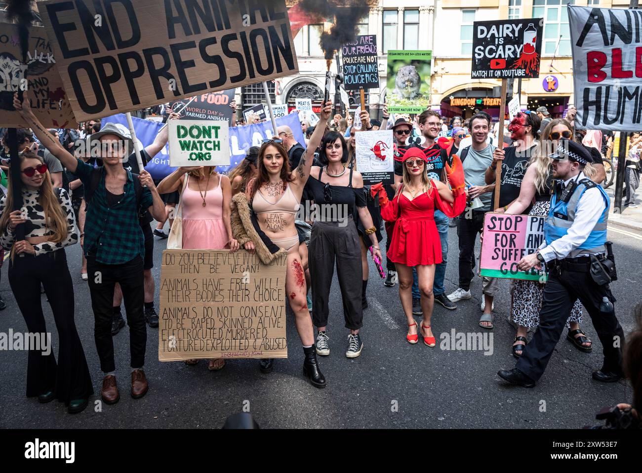 National Animal Rights March, Londra, Inghilterra, Regno Unito, 17 agosto 2024 Foto Stock