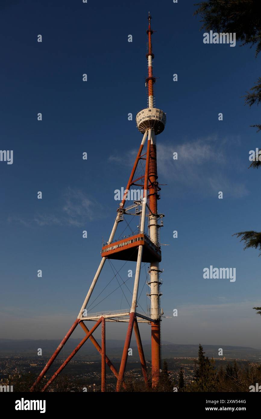 Tbilisi TV Broadcasting Tower in georgia Foto Stock