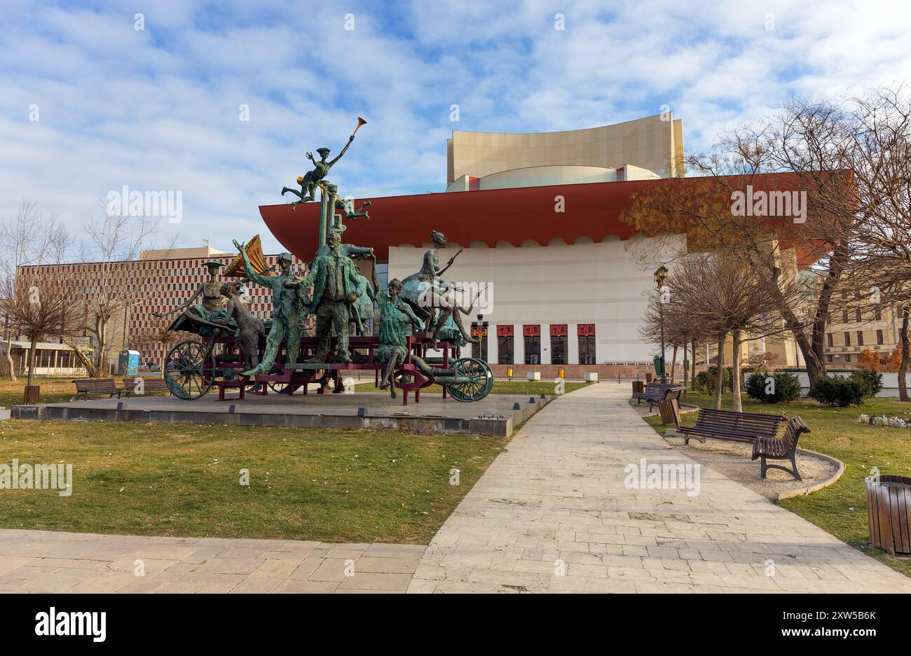 Il Teatro Nazionale di Bucarest. Si trova in Piazza dell'Università, nella capitale Bucarest. Foto Stock