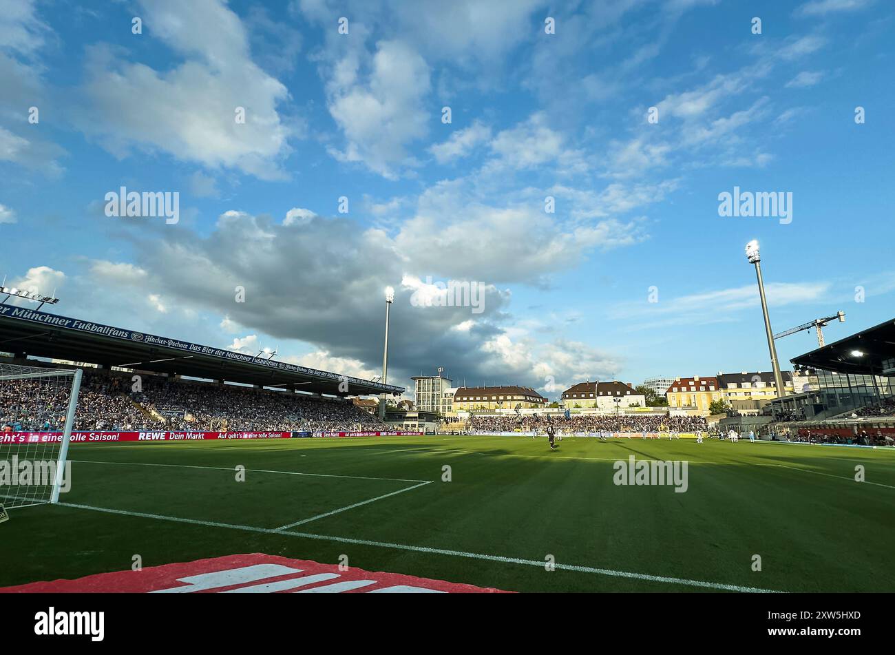 Grünwalder Stadion al 3.Liga Match TSV 1860 München - 1. FC Saarbrücken 0-1 nello Stadion an der Grünwalder Strasse al 2 agosto 2024 a Monaco, Germania. Stagione 2024/2025, 3.German Soccer League fotografo: Peter Schatz Foto Stock