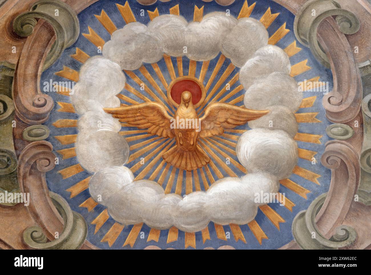 MILANO, ITALIA - 7 MARZO 2024: L'affresco dello spirito Santo nella chiesa di Santa Maria della passione di un artista sconosciuto del 16. centesimi. Foto Stock