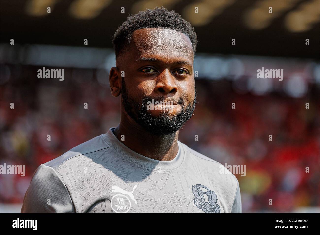 Londra, Regno Unito. 17 agosto 2024. Diallang Jaiyesimi di Leyton Orient durante la partita di Charlton Athletic FC contro Leyton Orient FC Sky bet EFL League 1 al Valley, Londra, Inghilterra, Regno Unito il 17 agosto 2024 Credit: Every Second Media/Alamy Live News Foto Stock