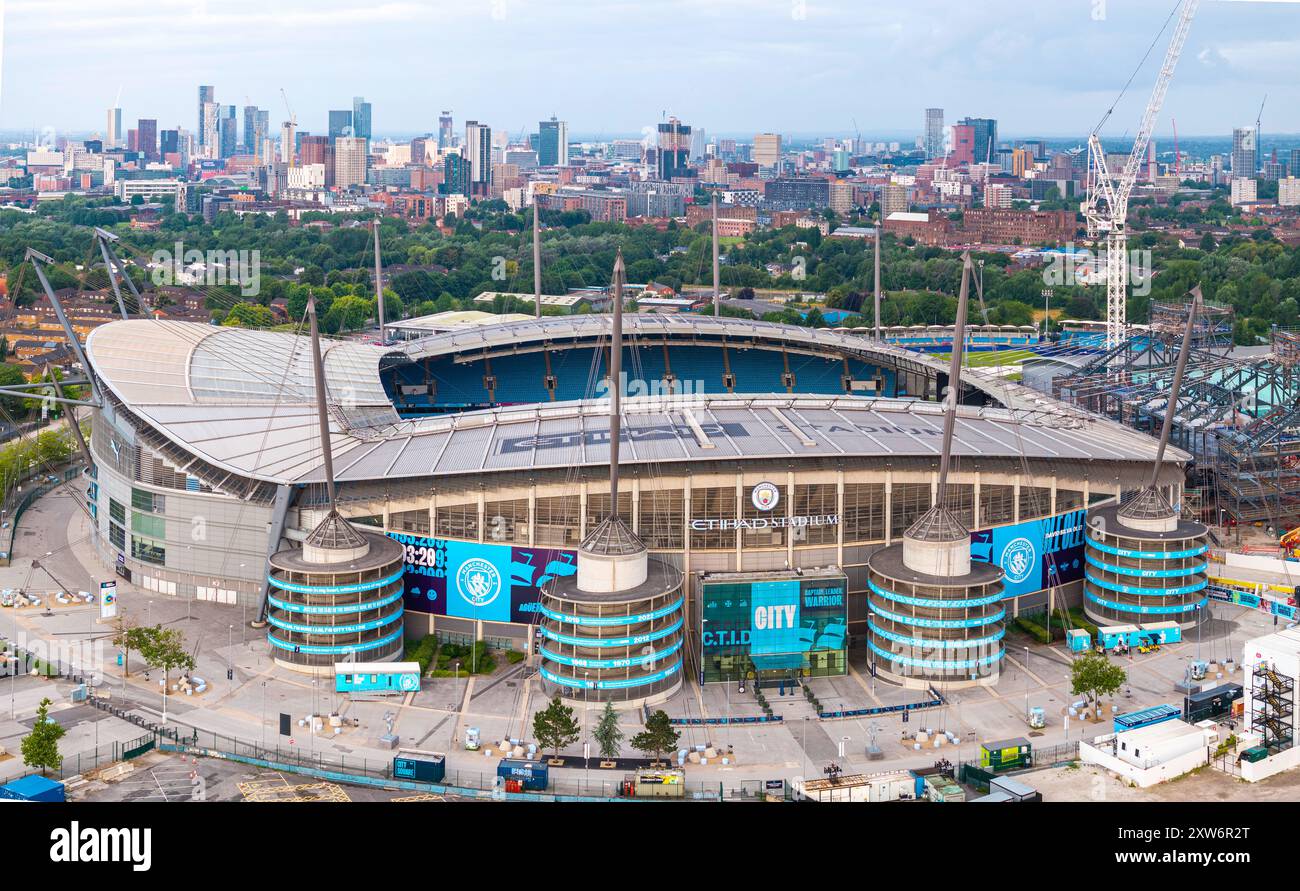 Veduta aerea dell'Etihad Stadium (Manchester City FC) che mostra la costruzione di una nuova espansione dello stand. Foto Stock