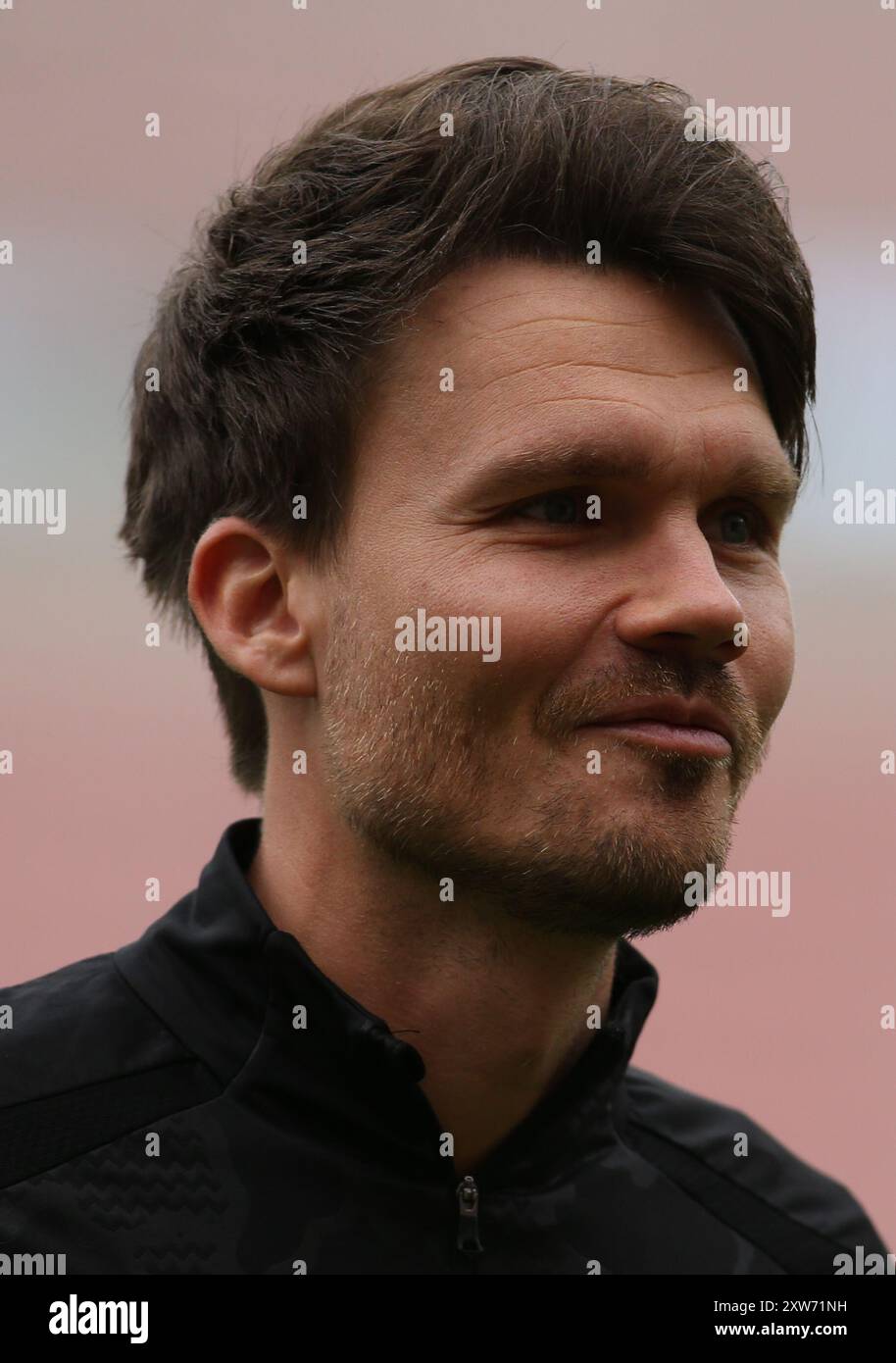 Il manager dello Sheffield Wednesday Danny Röhl durante la partita del Campionato Sky Bet tra Sunderland e Sheffield Wednesday allo Stadium of Light di Sunderland domenica 18 agosto 2024. (Foto: Michael driver | mi News) crediti: MI News & Sport /Alamy Live News Foto Stock