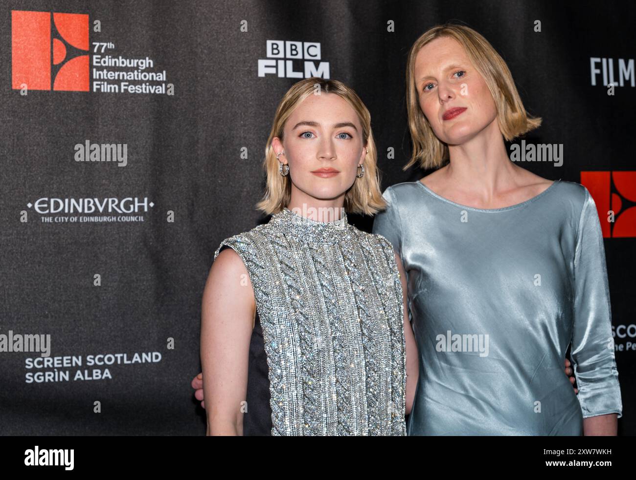 All'Edinburgh International Film Festival, evento di apertura Red carpet per l'outrun, Cameo Cinema, Scozia, Regno Unito Foto Stock