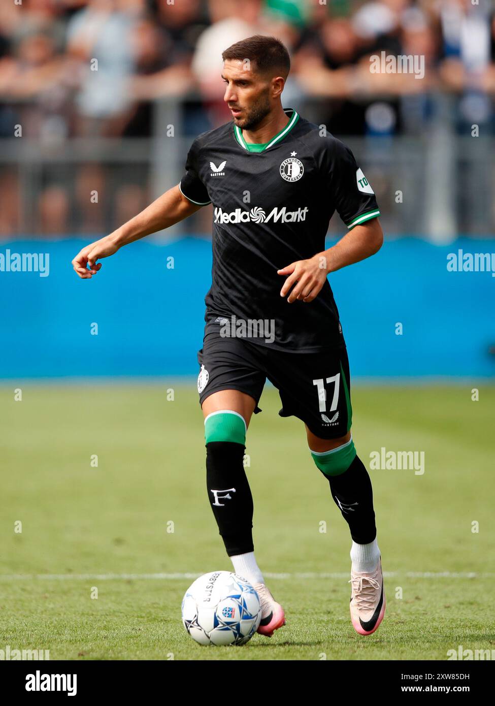 ZWOLLE - Luka Ivanusec di Feyenoord durante la partita olandese Eredivisie tra PEC Zwolle e Feyenoord allo stadio MAC3Park il 18 agosto 2024 a Zwolle, Paesi Bassi. ANP BART STOUTJESDIJK Foto Stock